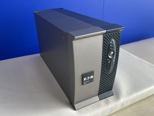 Eaton Evolution 850 Uninterruptible Power System - PN FUE-990844