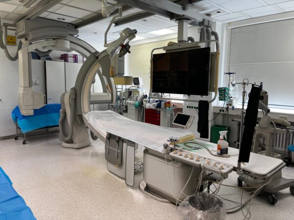 Philips Allura Clarity (Biplanares System) Angiographie-System / Philips Allura Clarity (Biplane) Angiography System