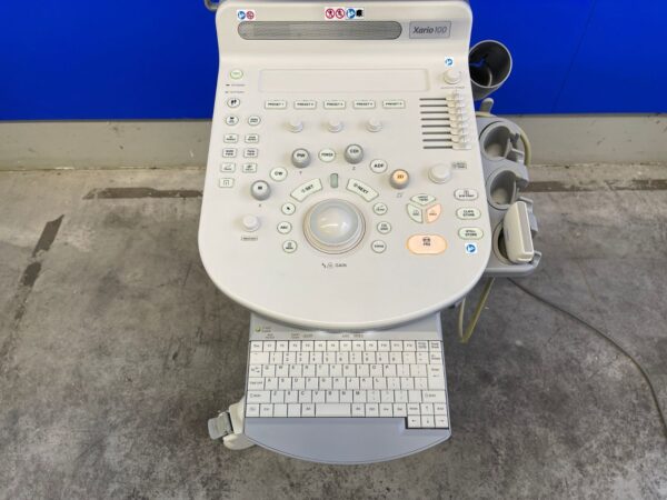 Toshiba Xario 100 Ultraschallgerät / Toshiba Xario 100 Ultrasound System