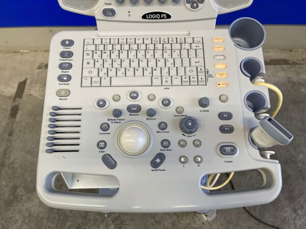 GE HealthCare LOGIQ P5 Ultraschallgerät / GE HealthCare LOGIQ P5 Ultrasound System