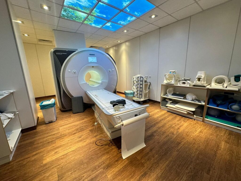 Siemens MAGNETOM Prisma Fit – Hochleistungs-MRT für Forschung und klinische Bildgebung.
