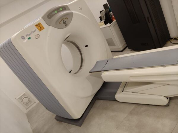 GE HealthCare - CT-Scanner - CT Scanner - HiSpeed Dual