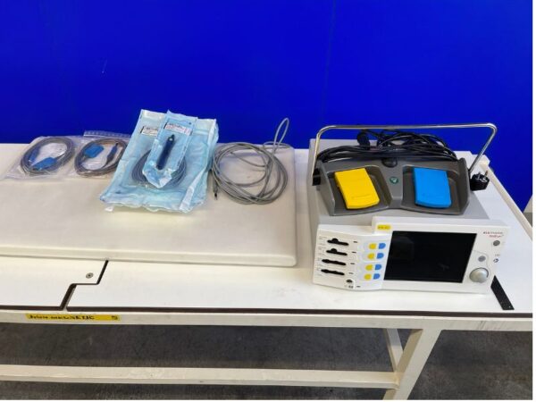 KLS Martin - High Frequency Electrosurgical Unit - Hochfrequenz-Elektrochirurgiegerät - maXium - REF 80-042-04-04