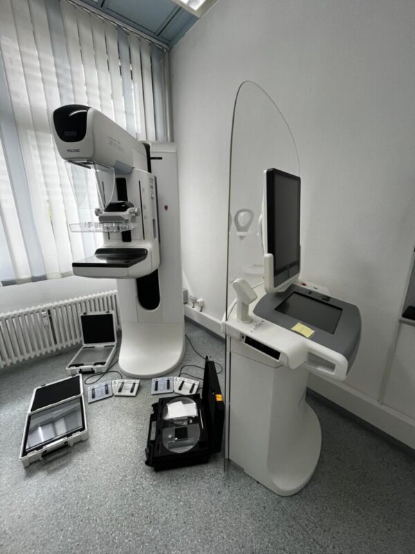 Hologic - Mammography System - Mammographie-System - Selenia Dimensions