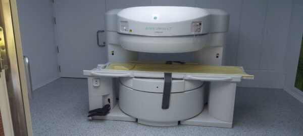 Hitachi - MRT-Scanner - MRI Scanner - AIRIS Vento LT