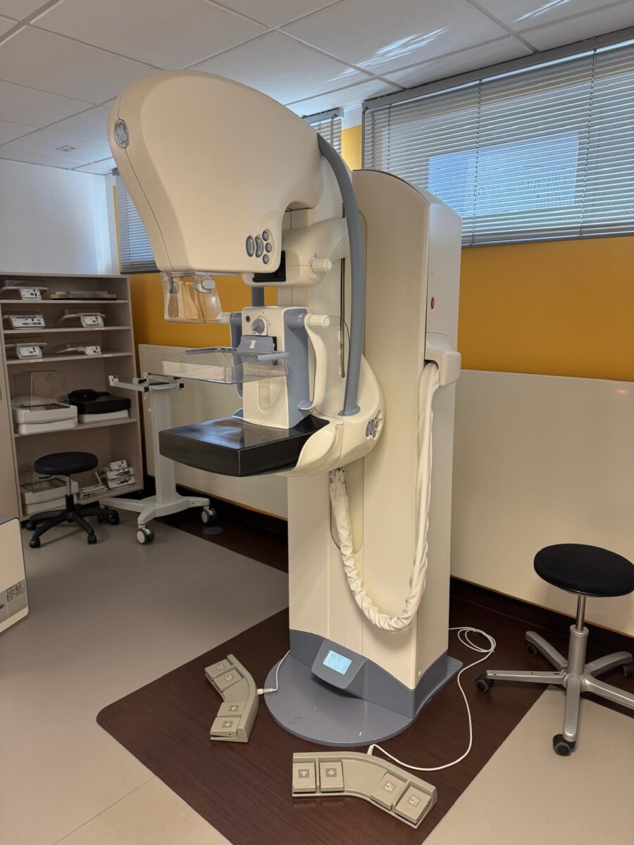 GE HealthCare - Mammographie-System - Mammography System - Senographe Essential - REF 5149752-4