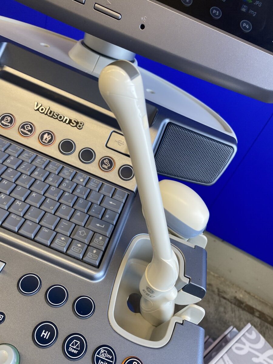 GE HealthCare - Gynäkologisches Ultraschallgerät - Gynecological Ultrasound System - Voluson S8 - REF 5483631
