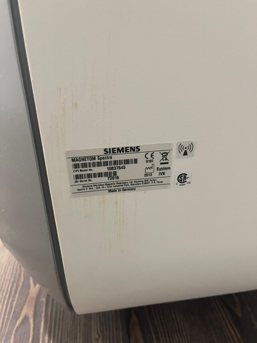 Siemens - MAGNETOM Spectra 3T - MRT-Scanner - MRI Scanner - REF 10837643 - Bauahr 2013