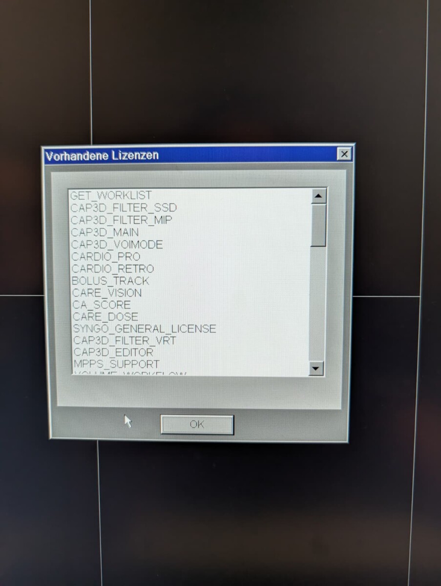 Siemens - SOMATOM Definition Flash 128 - CT-Scanner - CT Scanner - REF 10430603 - Baujahr 2011
