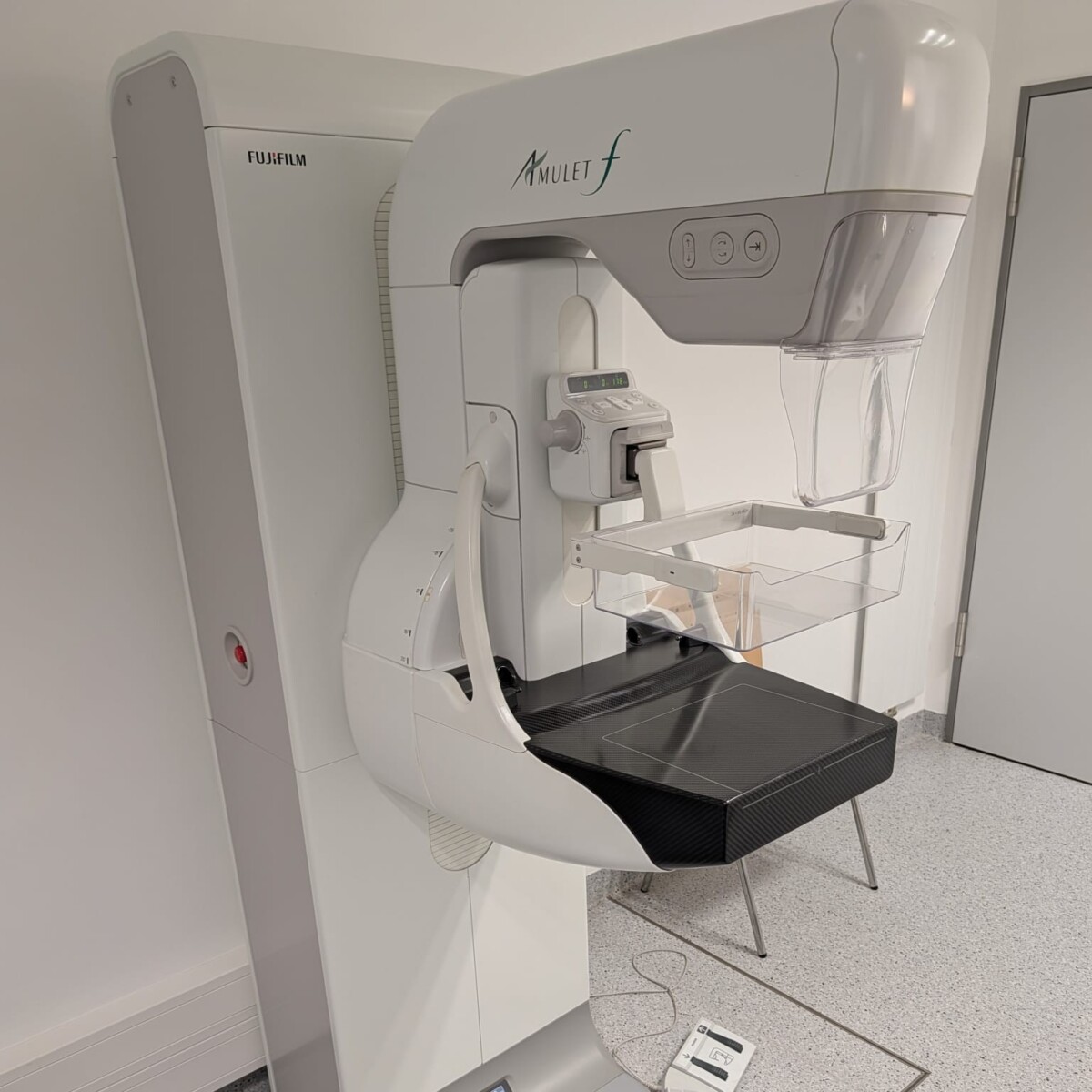 FUJIFILM - Amulet F - Mammographie-System - Mammography System - REF FDR MS-2500 - Baujahr 2013