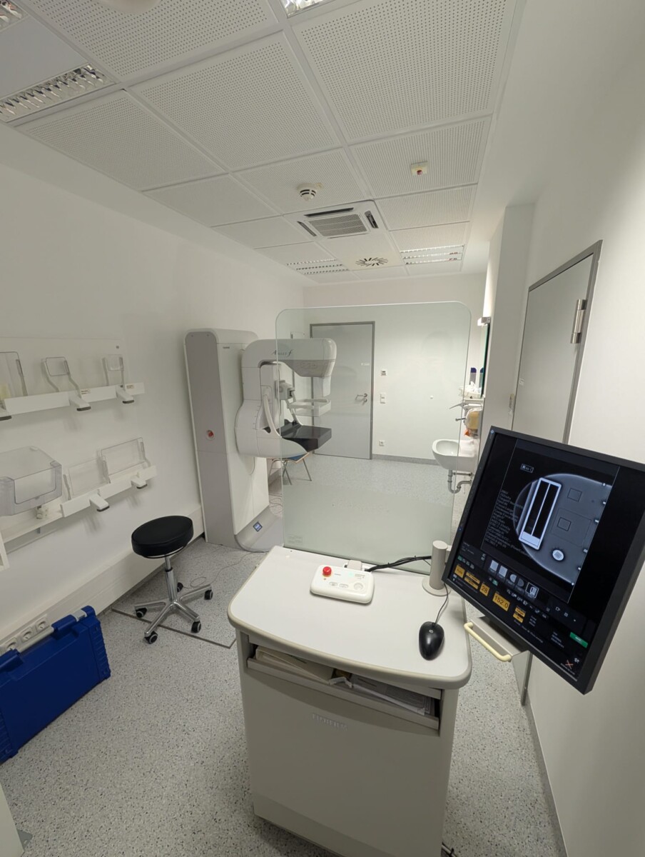 FUJIFILM - Amulet F - Mammographie-System - Mammography System - REF FDR MS-2500 - Baujahr 2013