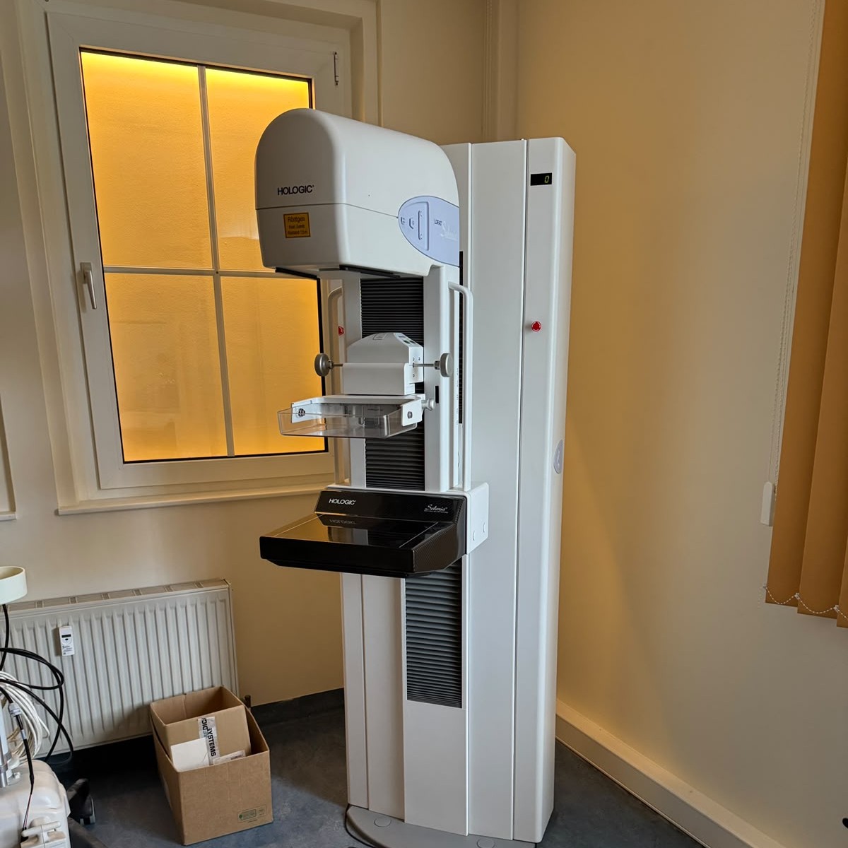 Hologic - Lorad Selenia - Mammographie-System - Mammography System - REF 4-000-0014 - Baujahr 10/2009